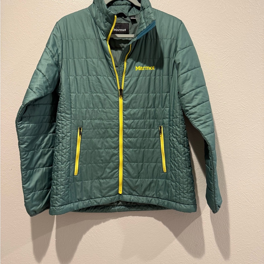 Marmot Teal Jacket with Bright Yellow Zippers. PTP 19”, Length 26”.